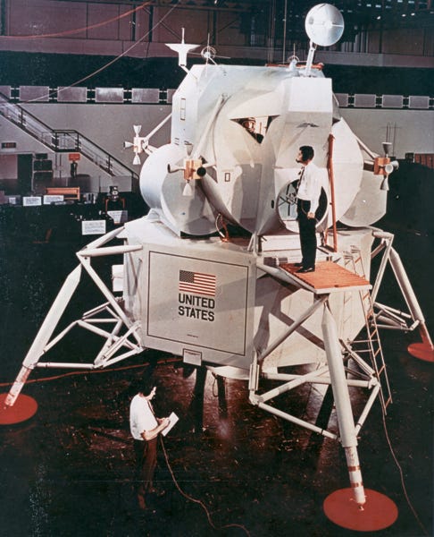 Moonshot 1970: Moments to Touchdown - by Dave Ginsberg