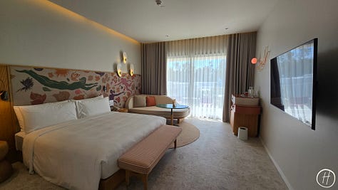 Standard King at Standard Pattaya: Entry hallway, bed zone and balcony