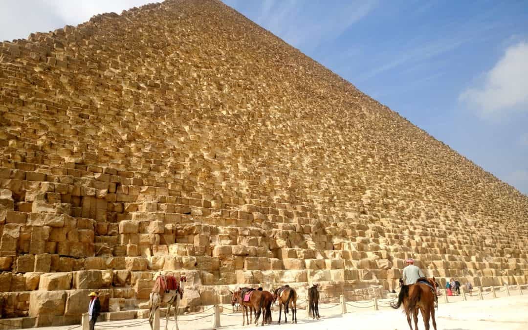 Egypt: A photo tour inside the Great Pyramid of Giza - Trips of our life