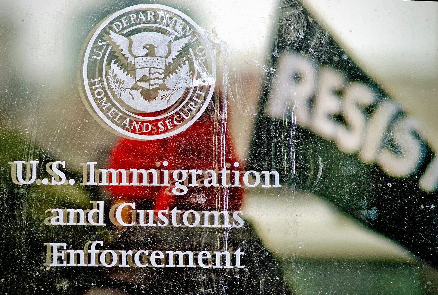 May be an image of text that says 'DERARTIMEN DEPARTN U.S á„á” METbH AÎÎÎ SECURIT U.S. S. Immigration and Gustoms Enforcement' May be an image of text that says 'DERARTIMEN DEPARTN U.S á„á” METbH AÎÎÎ SECURIT U.S. S. Immigration and Gustoms Enforcement'