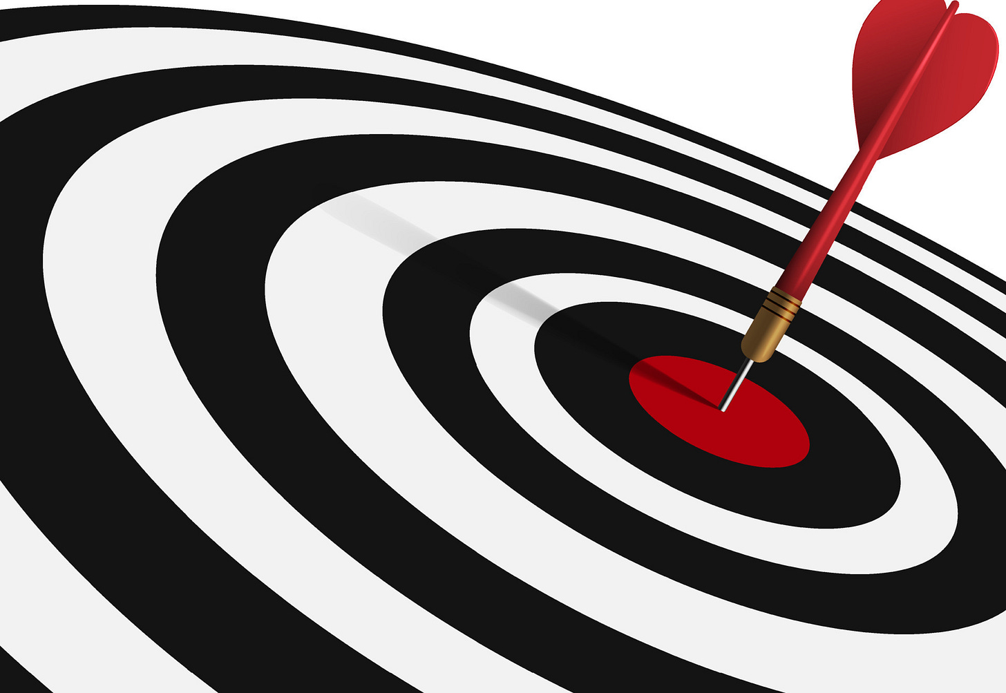 Red dart hit to center of dartboard tilt right. Arrow on bullseye in  target. Business success, learning goal, objective challenge, purpose  strategy, achievement focus concept. 3d realistic concept. 24059159 Vector  Art at