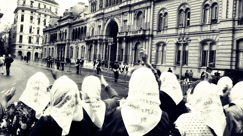 Bibliografía Seleccionada: Aniversario de las Madres de Plaza de Mayo |  Centro Cultural de la Cooperación