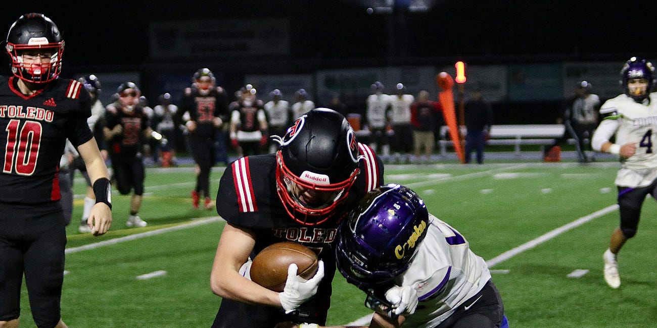 High School Football: Toledo turns a corner in 45-14 win over Burbank in State playoffs