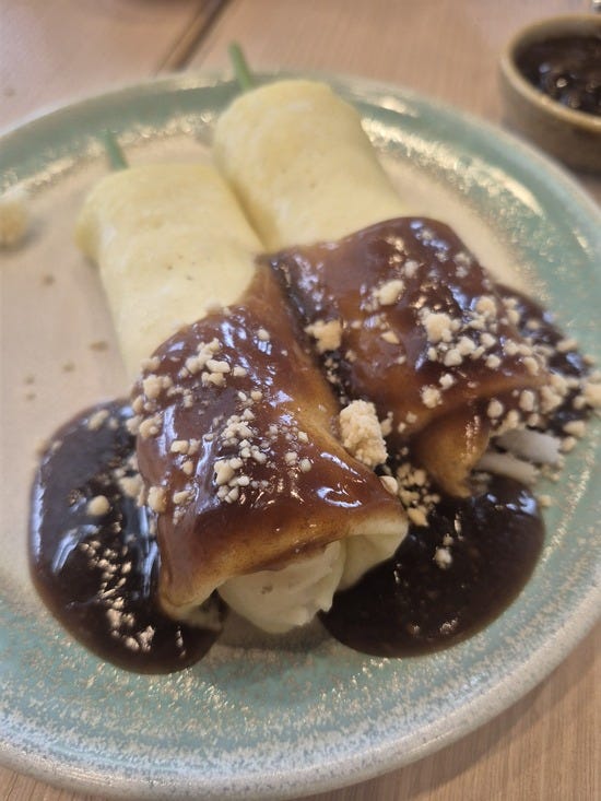 lumpiang sariwa at Ayala Fairview Terraces