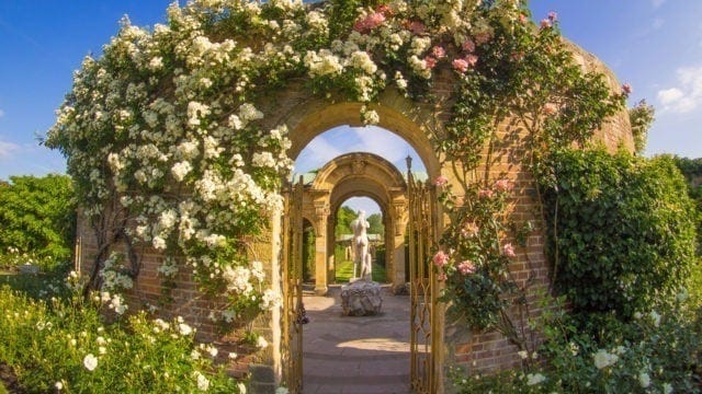 Award Winning Gardens at Hever Castle