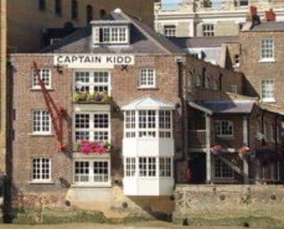 The Captain Kidd Pub, Wapping, adjacent to the site of William Kidd’s execution.