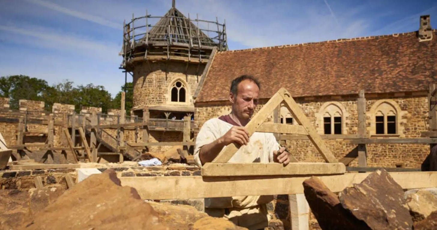 How Guédelon Castle Is Being Built Using Only 13th-Century Methods How Guédelon Castle Is Being Built Using Only 13th-Century Methods