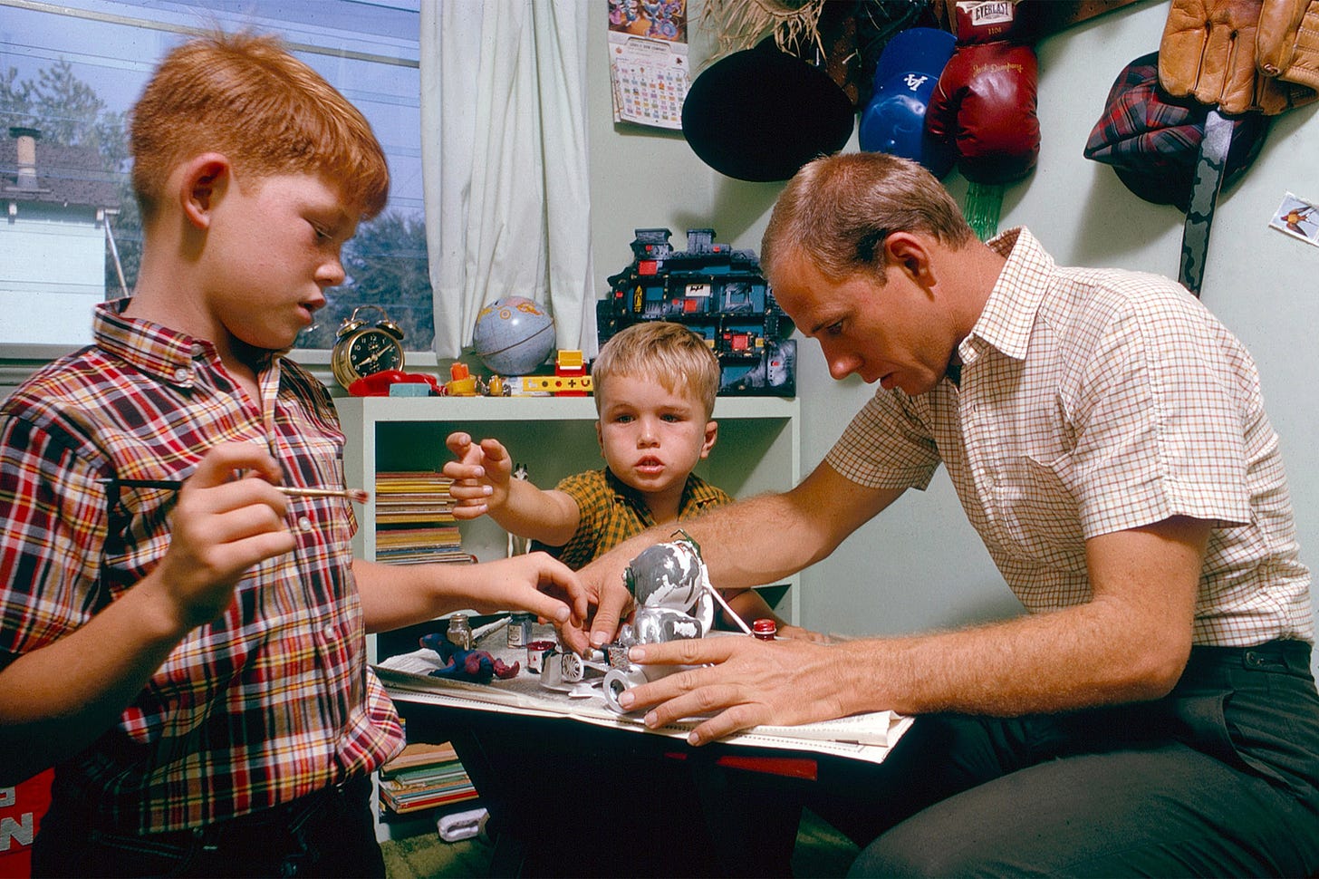 Ron and Clint Howard discuss being child stars in new memoir
