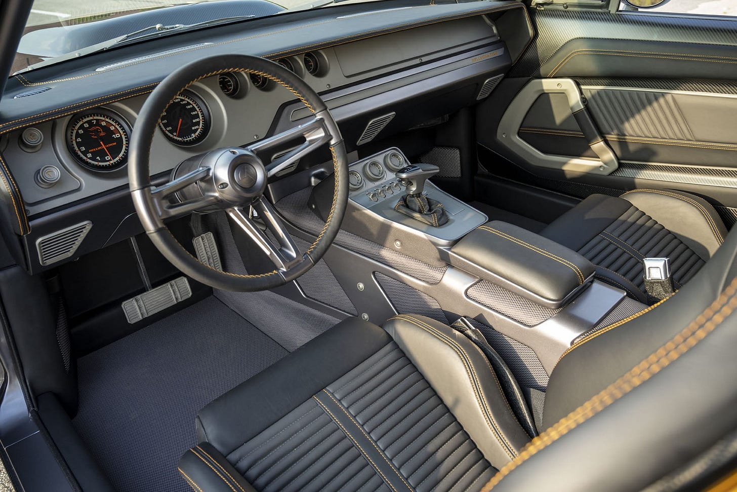 Carbon-Fiber 1968 Dodge Charger Hellucination Packs 1,000-HP V8