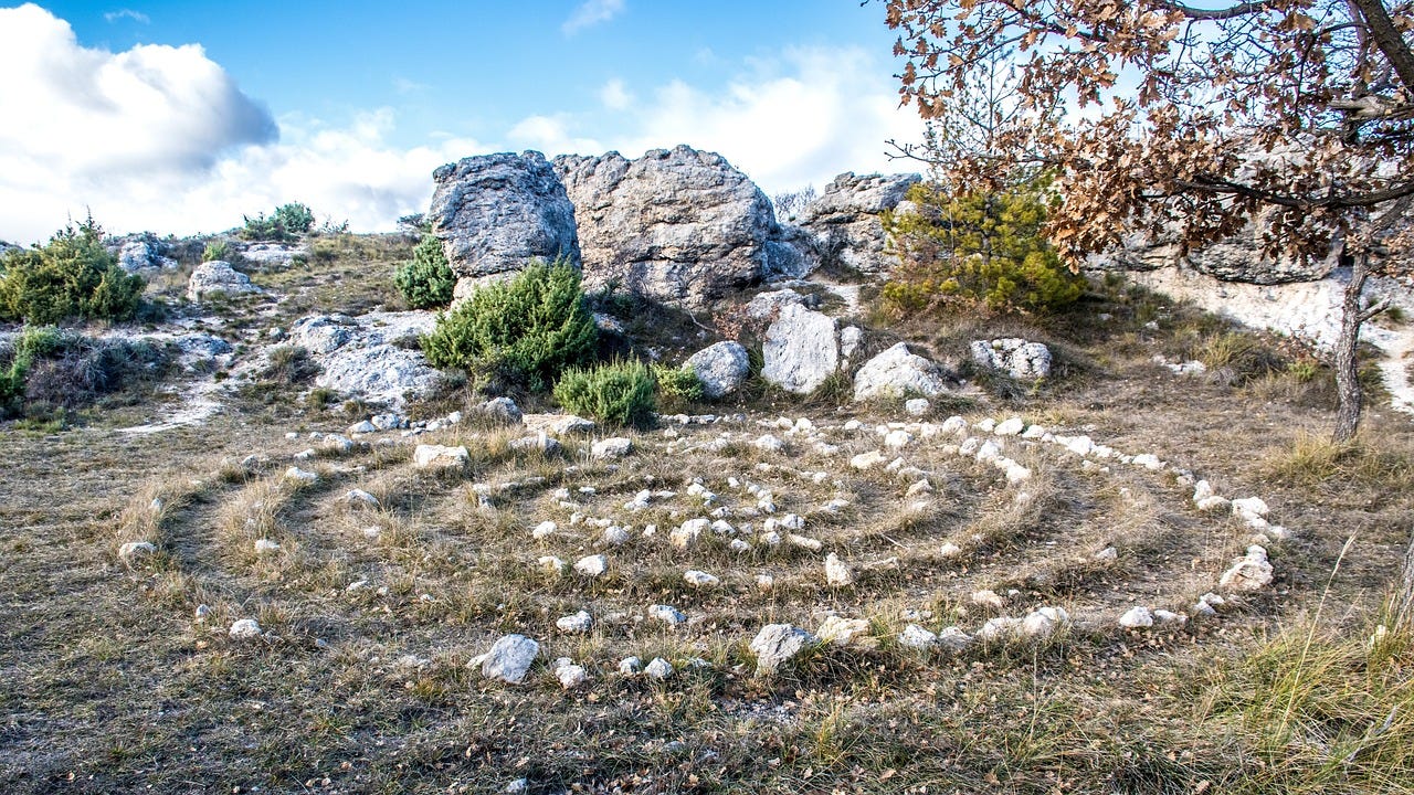 Stone circle spiral