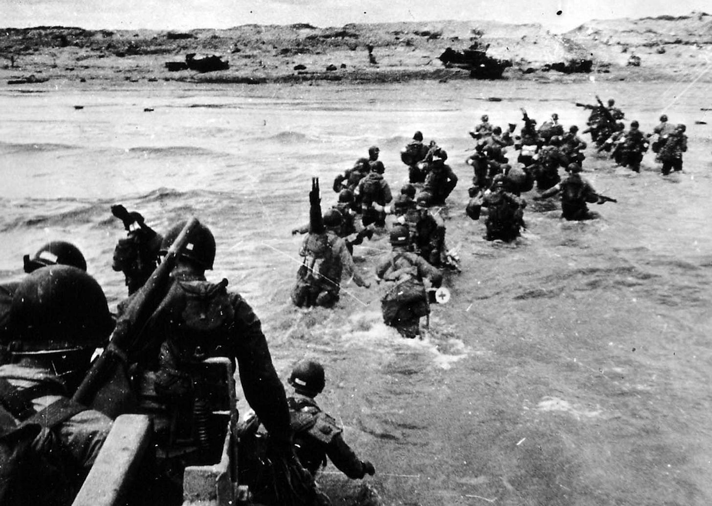 d-day rare historical photographs