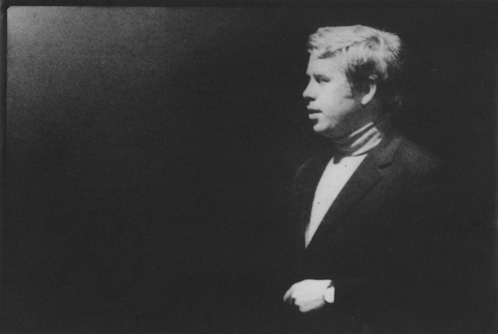 The Playwright Who Toppled a Wall With Words