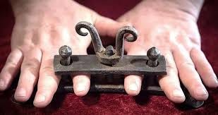 Thumbscrew, The Torture Instrument Used ...