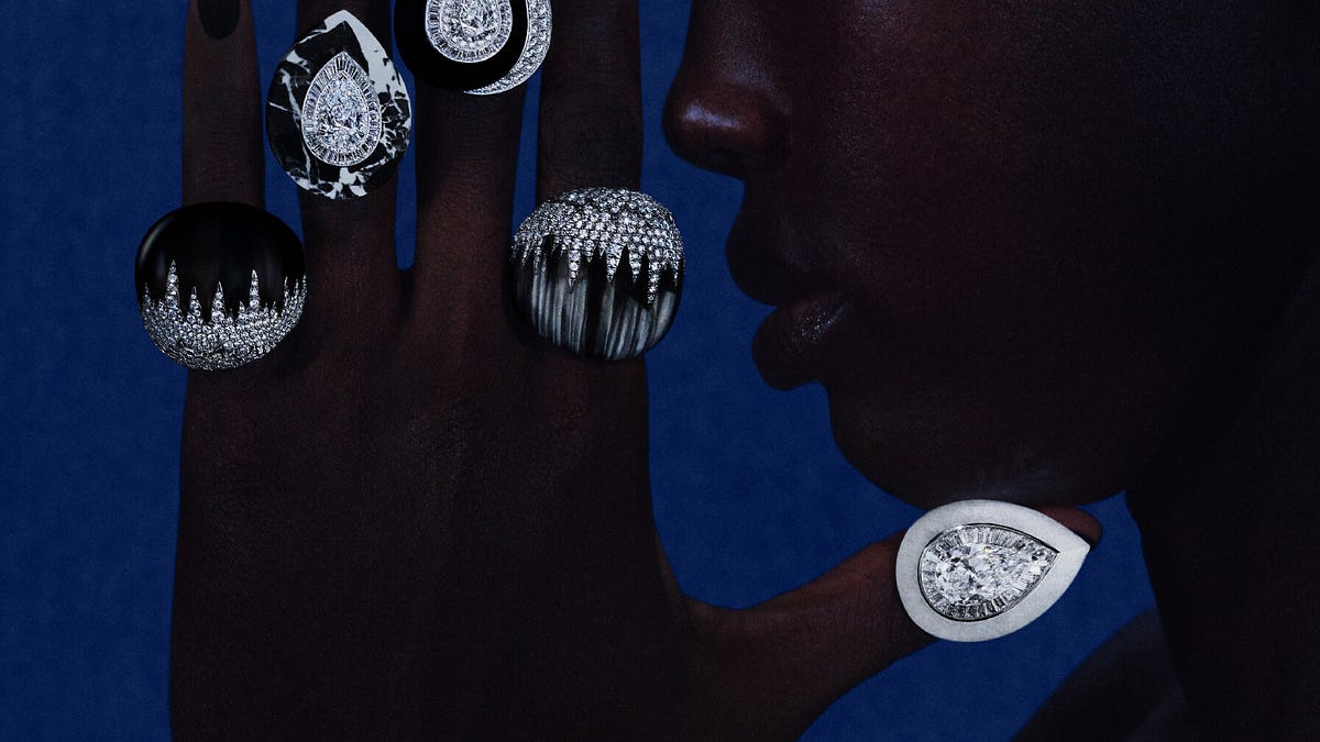 Jewelry's hot streak continues