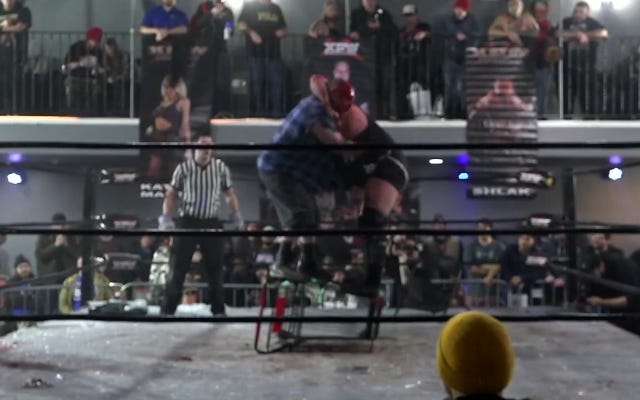 [Screenshot: Homeless Jimmy and Joe Dred on the cart]