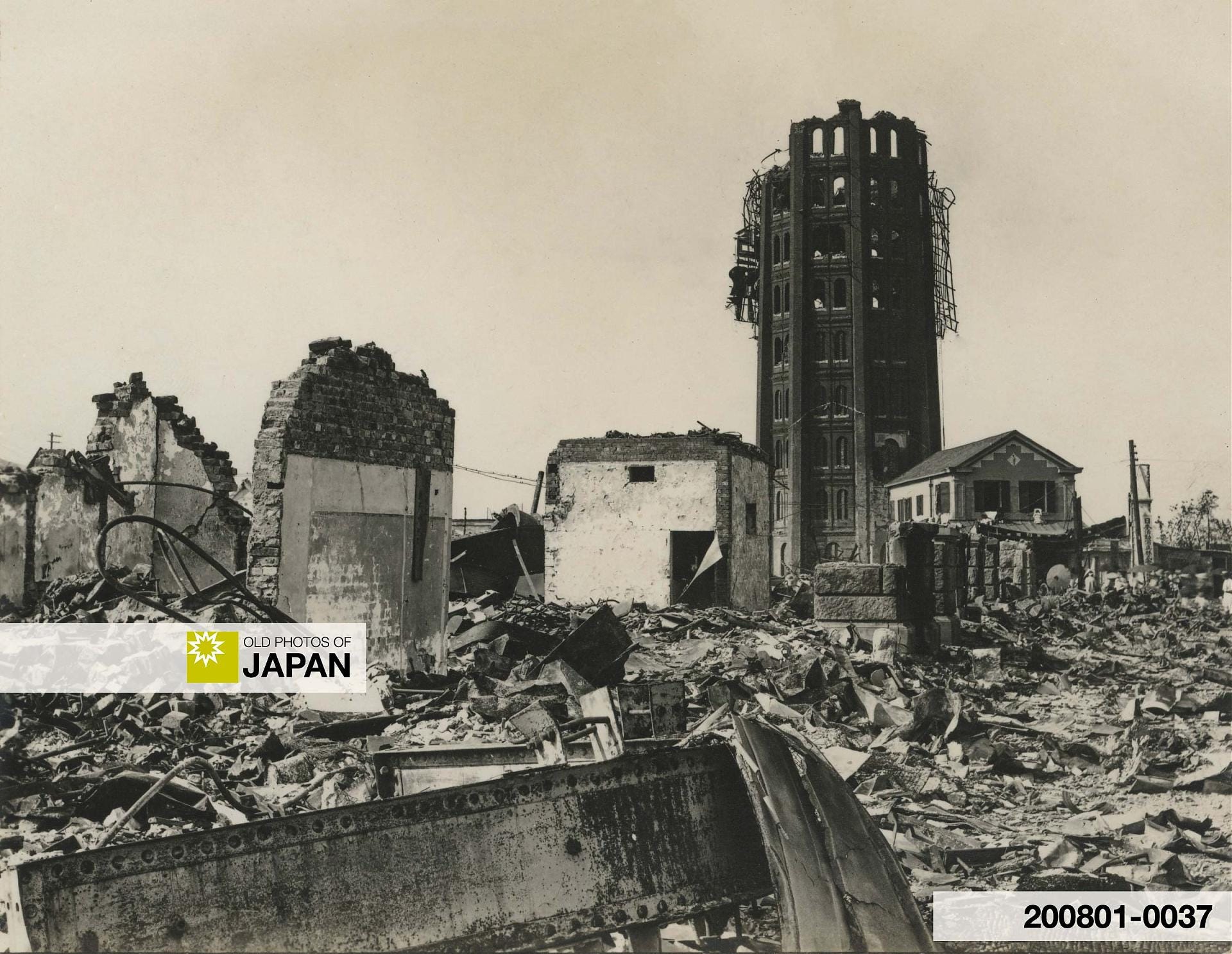 TOKIO 切り抜き　大量 Tokyo, 1923 • Drowning in a Sea of Fire - by Kjeld Duits