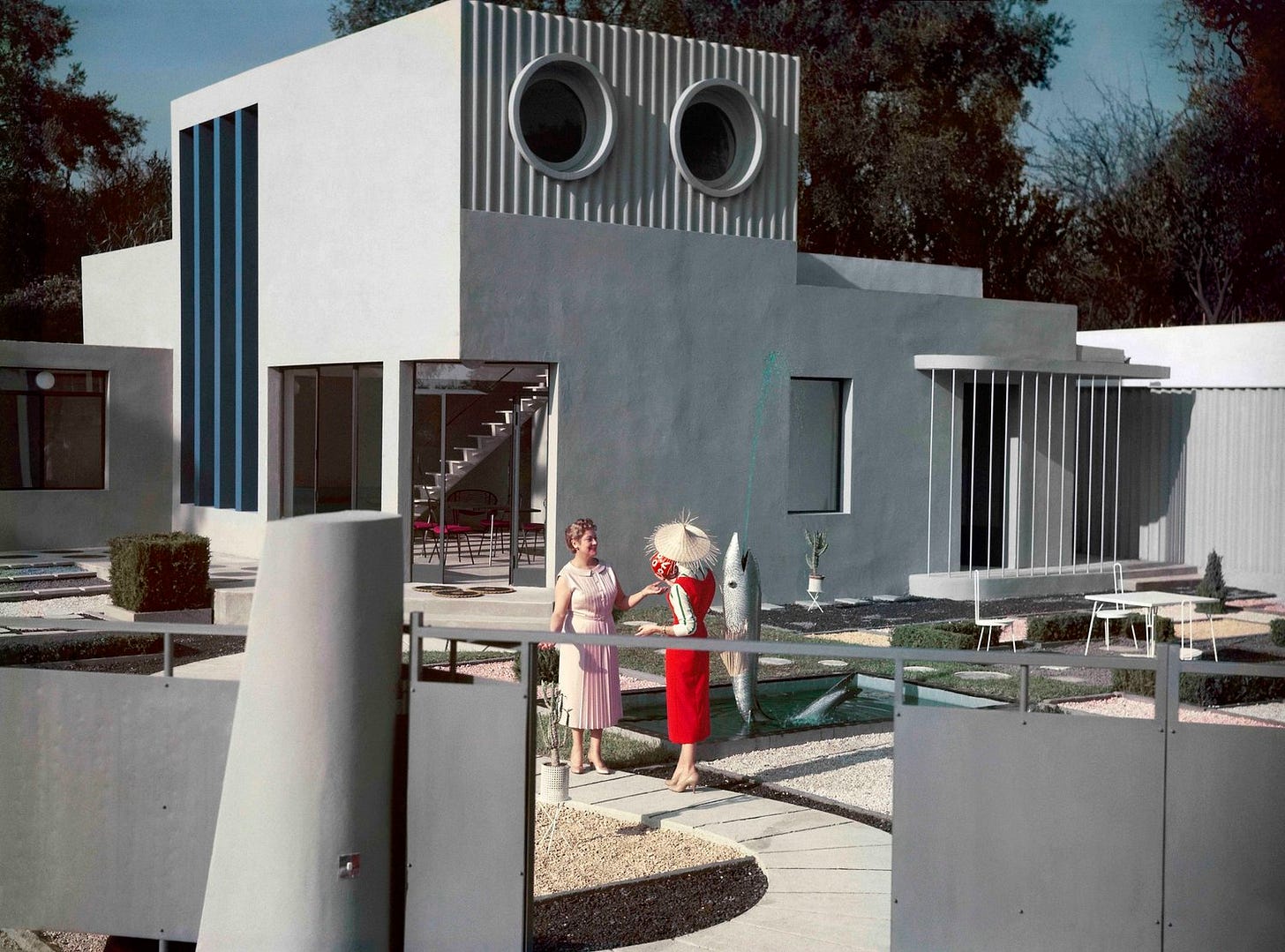 MON ONCLE: Critique of Modern Architecture MON ONCLE: Critique of Modern Architecture