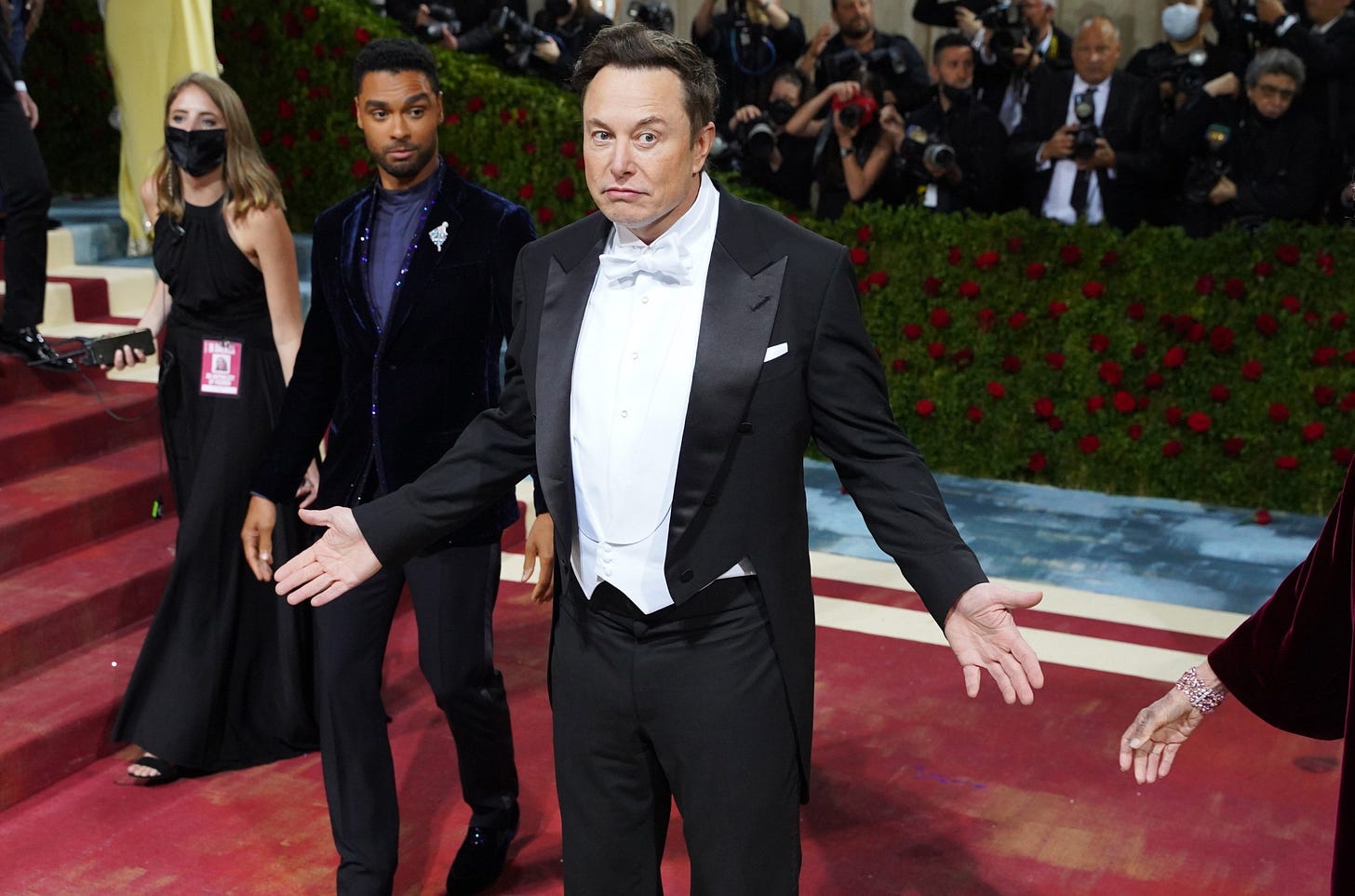 Twitter advertisers say they're worried about Elon Musk's tweets and  actions | Vox