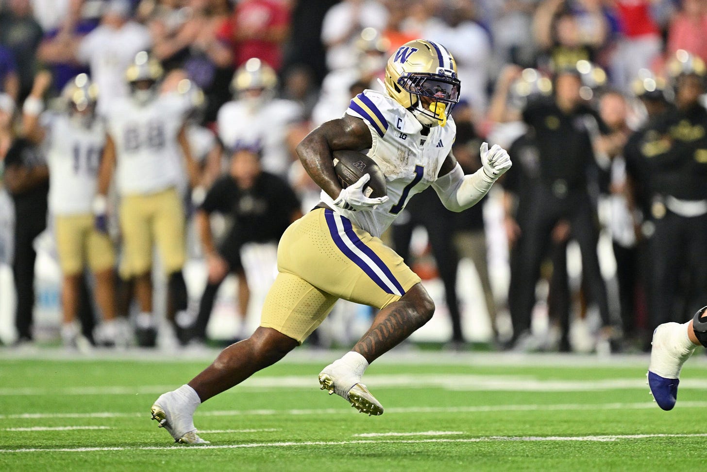 Washington Huskies RB Jonah Coleman Projected To Get Selected by Emerging  NFC Team in 2026 NFL Draft