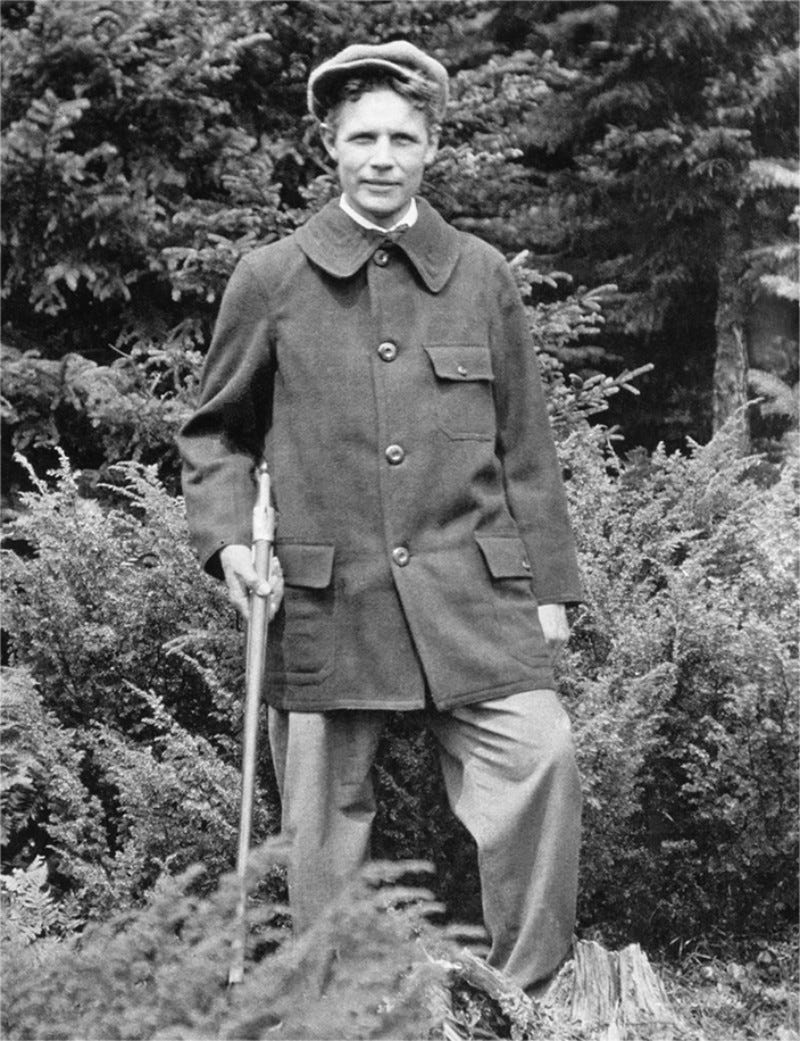 Leadership - Leon Leonwood Bean