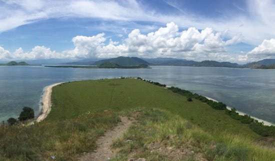 ISLANDS: Gili Kenewa