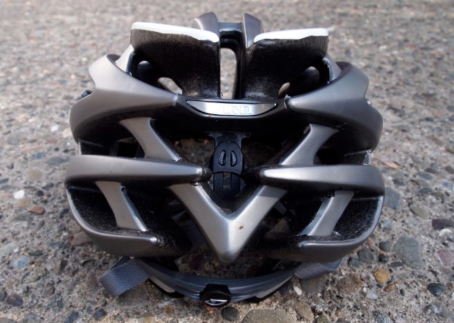 Giro Aeon back
