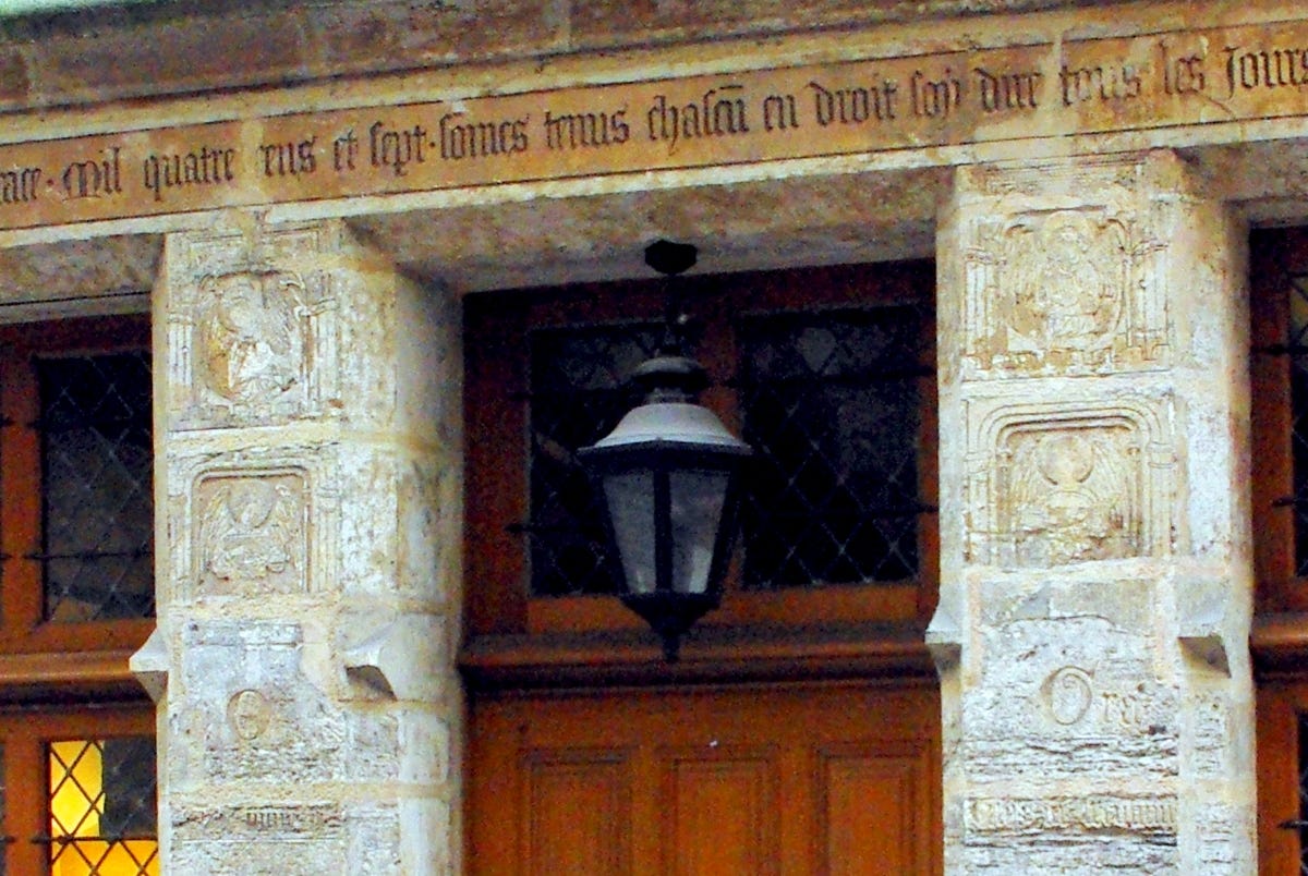 Maison de Nicolas Flamel, Paris © French Moments Maison de Nicolas Flamel, Paris © French Moments