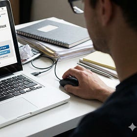 Prodotti bloccati su Amazon per presunta contraffazione? Come difendersi dalla concorrenza sleale online