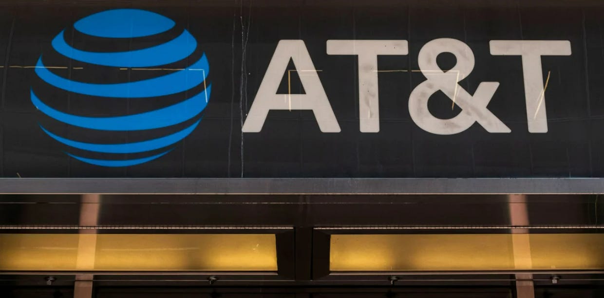 DEVELOPING: Thousands of AT&T Customers Hit by Cellular Outage Nationwide – Some Unable to Make 911 Calls DEVELOPING: Thousands of AT&T Customers Hit by Cellular Outage Nationwide – Some Unable to Make 911 Calls