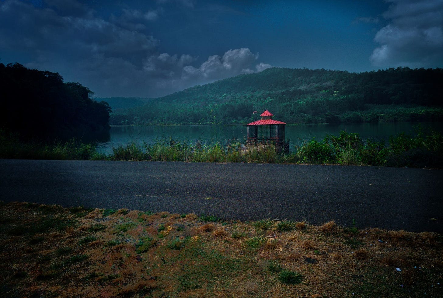 Hirekolale Lake - Chikmagalur