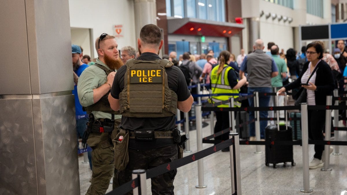 ICE officers go to TSA checkpoints at Trump's direction, while long wait times at airports persist ICE officers go to TSA checkpoints at Trump's direction, while long wait times at airports persist