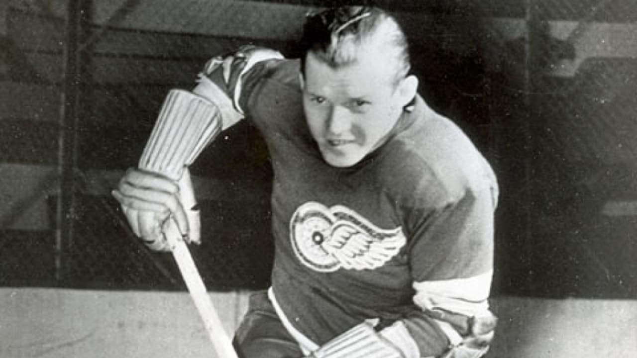 March 8: Syd Howe becomes NHL career scoring leader | NHL.com