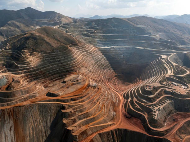 13,400+ Copper Mining Stock Photos, Pictures & Royalty-Free Images - iStock  | Copper mining australia