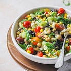 Salade estivale aux pois chiches et au maïs