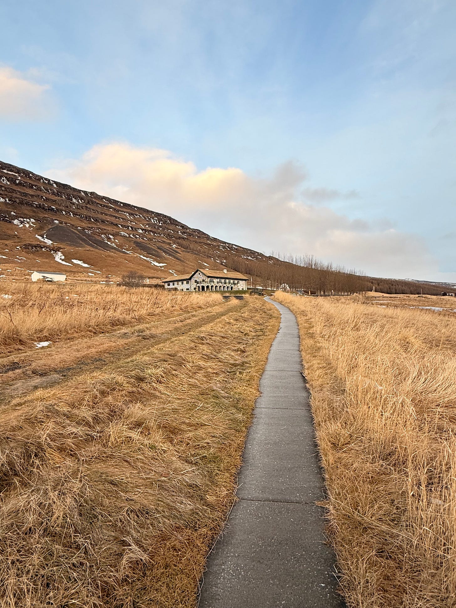 The path between the Skriðuklaustur monastery and Gunnar's House