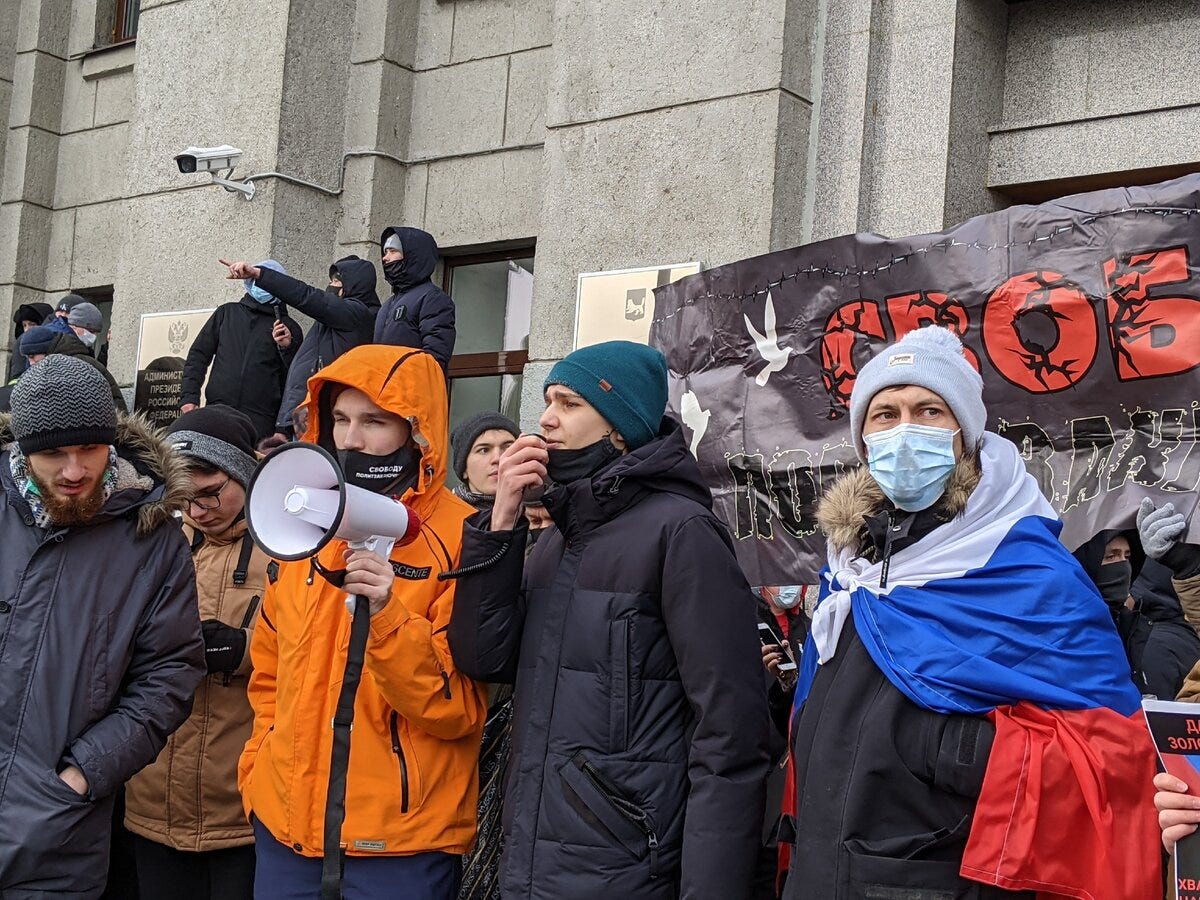 Три-два-раз, Путин — пид@ас! Репортаж с митинга Навального в Иркутске