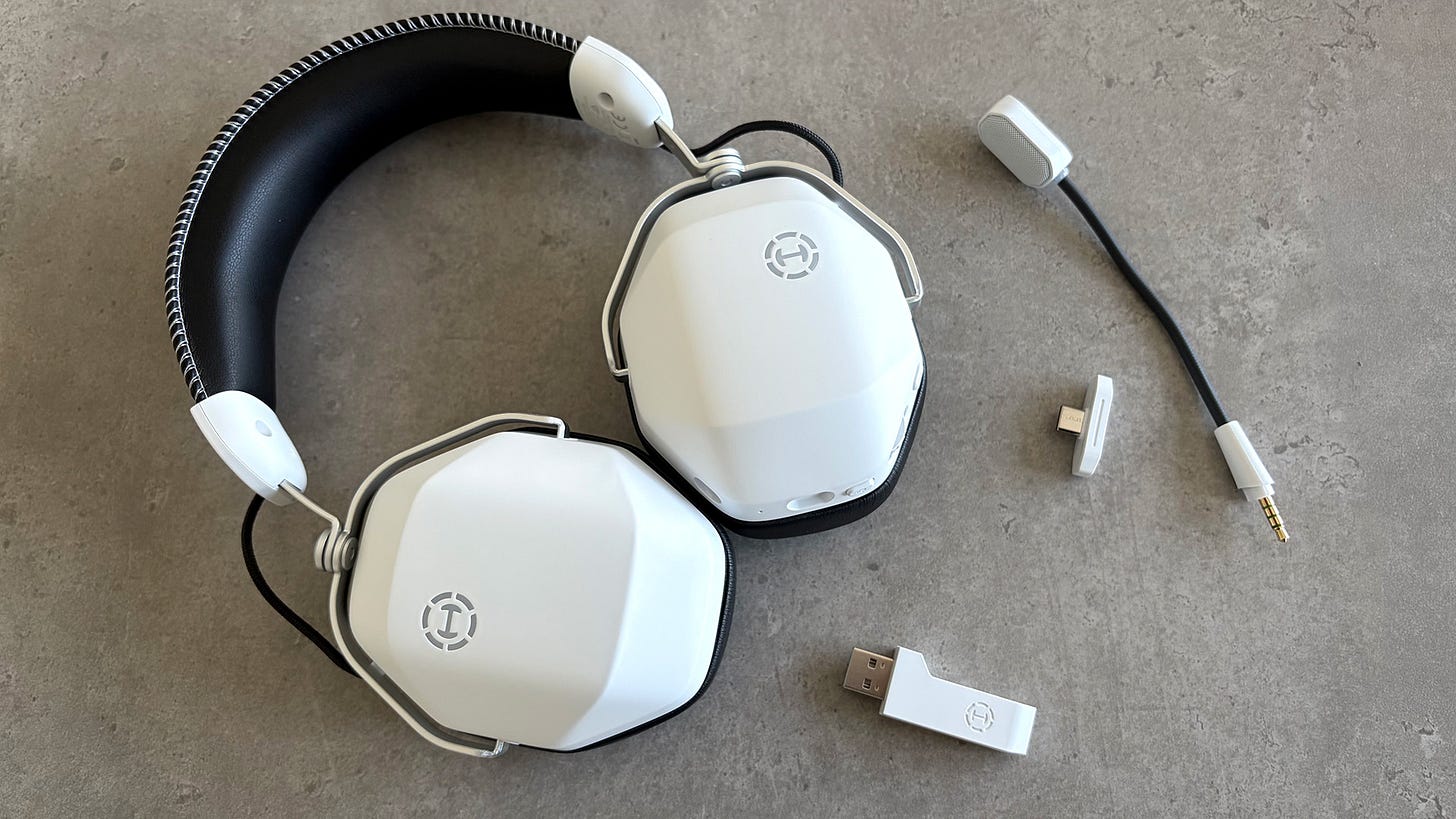 Edifier G5 Max headset, mic and dongle Edifier G5 Max headset, mic and dongle