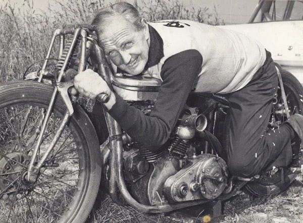 c95e1c339d31db1910f98d5cf44412f2-triumph-motorcycles-indian-motorcycles c95e1c339d31db1910f98d5cf44412f2-triumph-motorcycles-indian-motorcycles