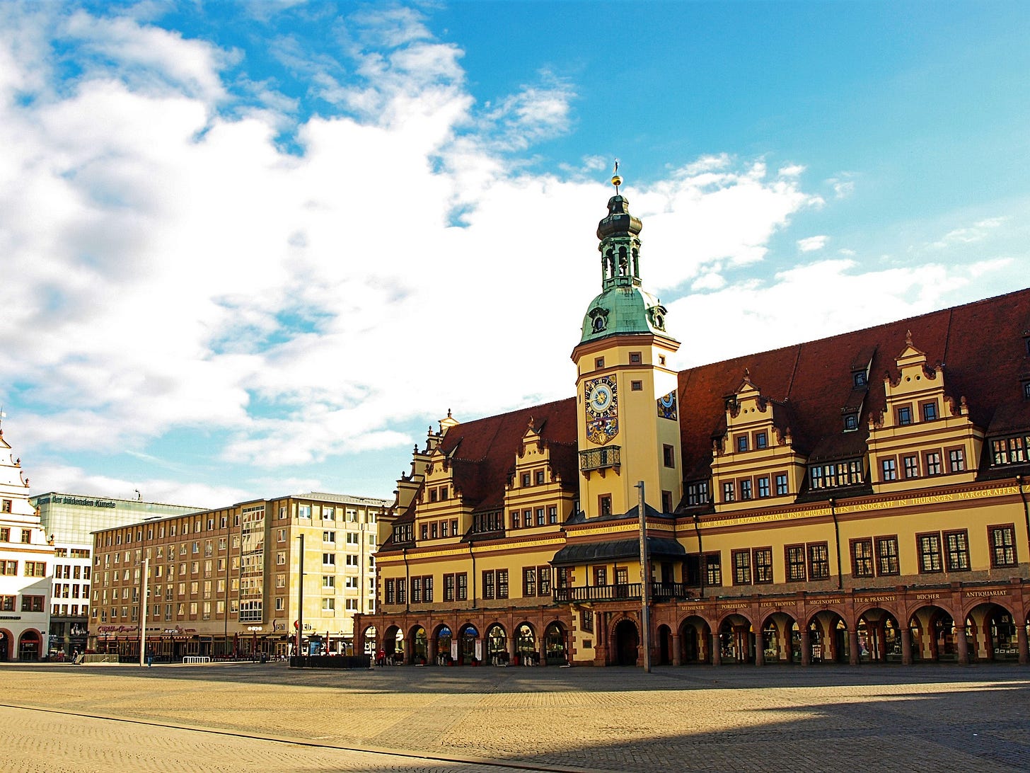Altes Rathaus Leipzig Außen mit Marktplatz Altes Rathaus Leipzig Außen mit Marktplatz