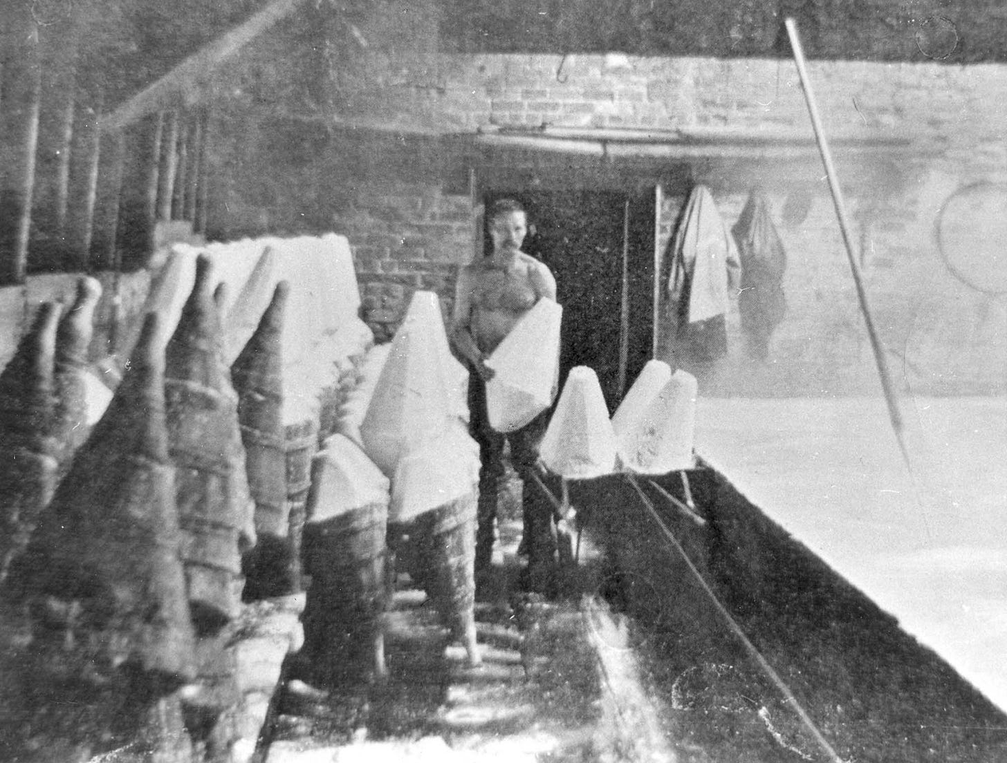 Vivid photos capture the ancient tradition of salt production at ...