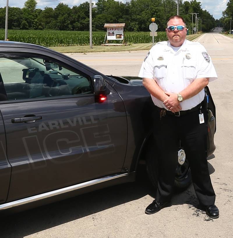 Earlville Police Chief Darin Crask died unexpectedly, according to an announcement from Earlville's mayor on Sunday. Earlville Police Chief Darin Crask died unexpectedly, according to an announcement from Earlville's mayor on Sunday.