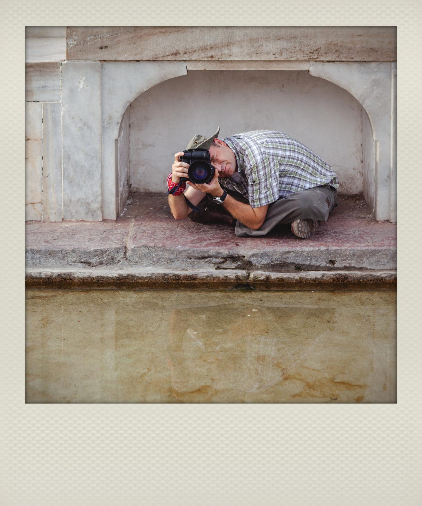 One route, seven days, seven photos a day. Walking optional. One route, seven days, seven photos a day. Walking optional.