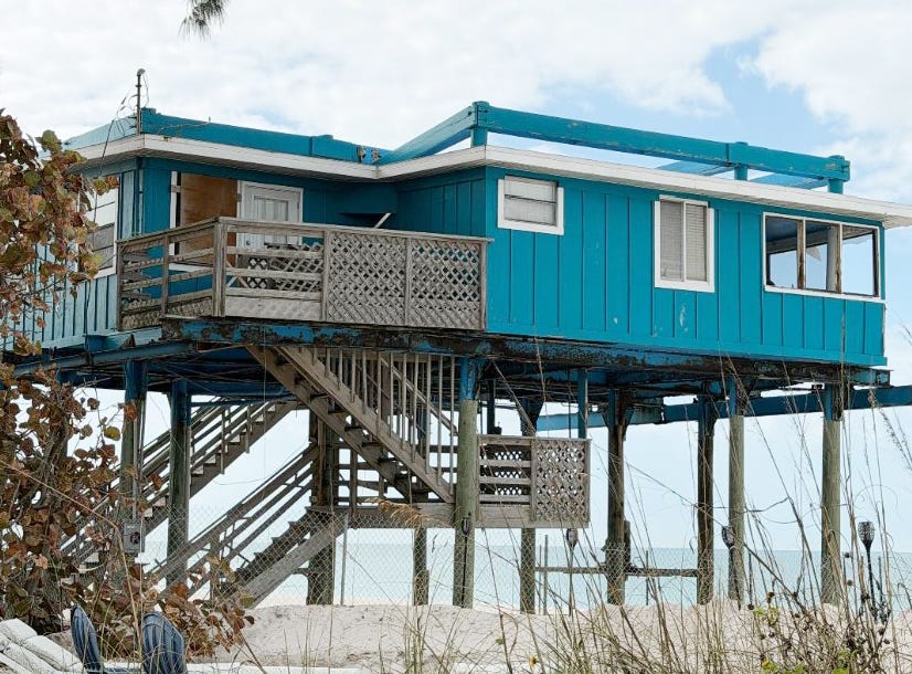 Holmes Beach Officials Report Surge in New Home Permits, Plan Demolition of Unsafe Gulf Drive Properties