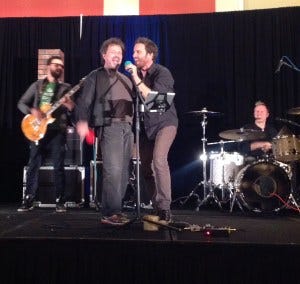 Singing with Rob at Chicon