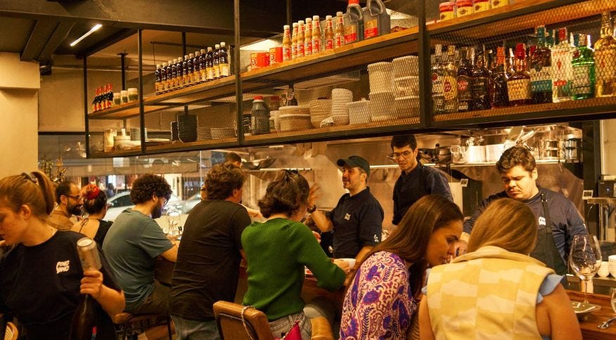 Ambiente do Ping Yang, novo bar-restaurante do chef Maurício Santi, referência em gastronomia tailandesa em São Paulo Ambiente do Ping Yang, novo bar-restaurante do chef Maurício Santi, referência em gastronomia tailandesa em São Paulo