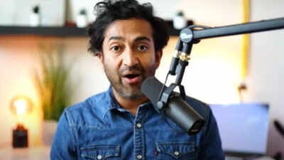 Indian-origin Vinay Prasad becomes US' top vaccine official. Who is he? Why  is he controversial? - Times of India