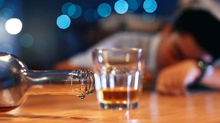 heavy alcohol use bleeding stroke risk heavy alcohol use bleeding stroke risk