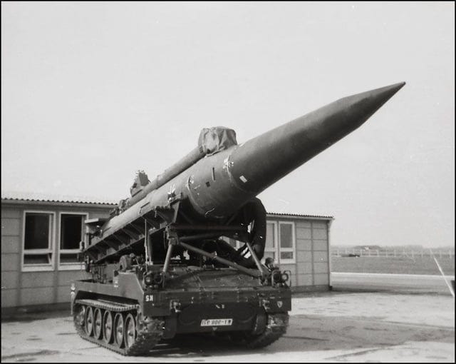 r/TankPorn - M474 TEL and Pershing 1 SRBM