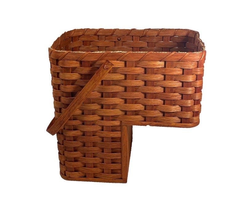 Amish Baskets  Stair Step Wide Storage Basket With Swinging Handle natural accent color