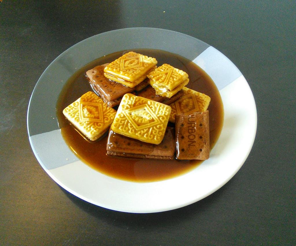 British Attempt at Biscuits and Gravy : r/shittyfoodporn